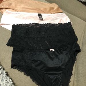 Victoria Secret size M 4 pair panties